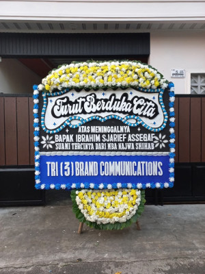 Papan Bunga Duka di Delang